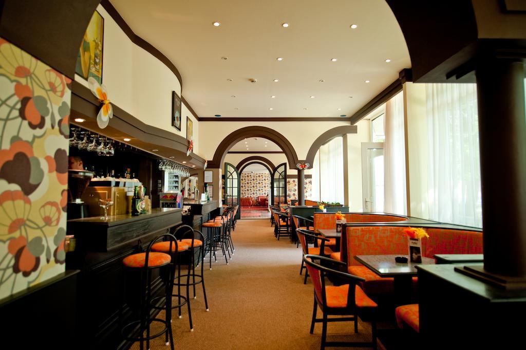 In Hotel Hajduszoboszlo Bagian luar foto